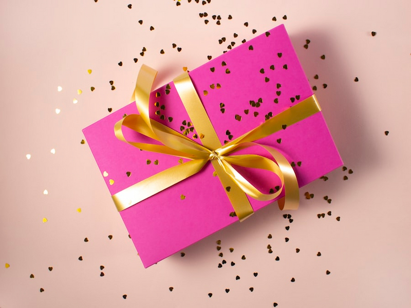 Rewards gift box with ribbon